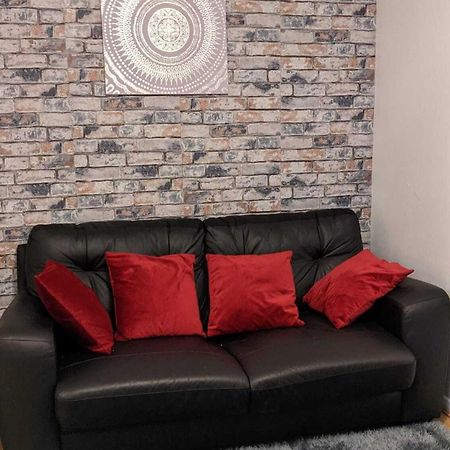 Stunning 1 Bedroom Apartment In Dagenham Esterno foto